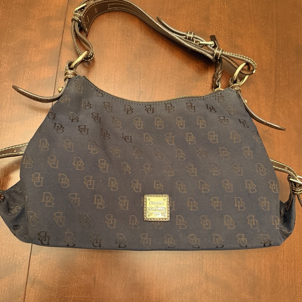 Dooney & Bourke East West Slouch Shoulder Bag Purse Black Medium Signature vtg